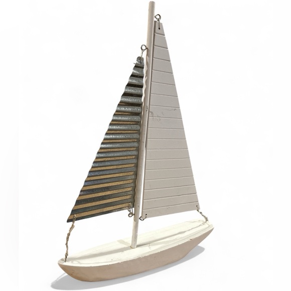 Distressed, hammered metal/wood, sailboat decor. 
New - Picture 2 of 3